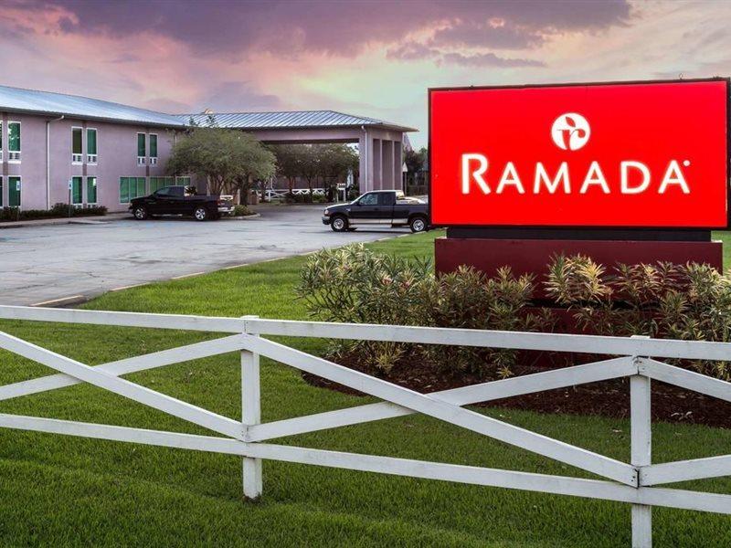 Hotel Ramada By Wyndham Luling Exterior foto